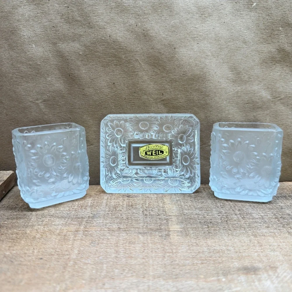 Vintage Barolac Weil Czechoslovakia Frosted Glass Sunflower Smoking Vanity Set